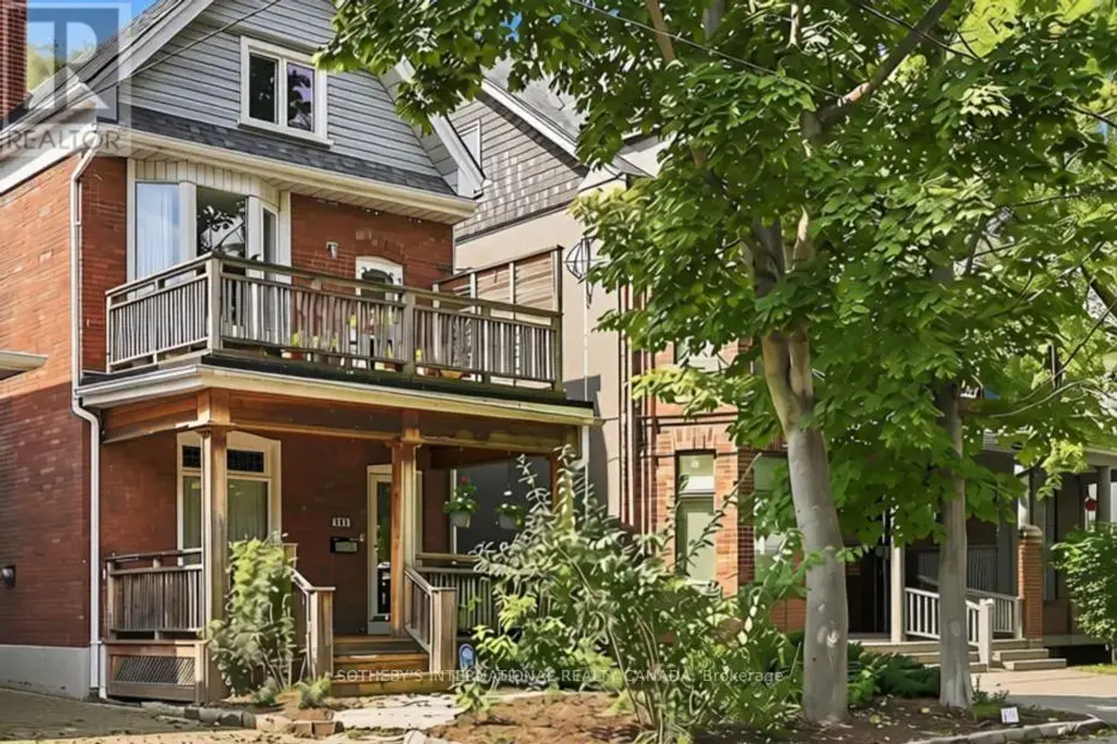 356 Howland Avenue, Toronto (Casa Loma)