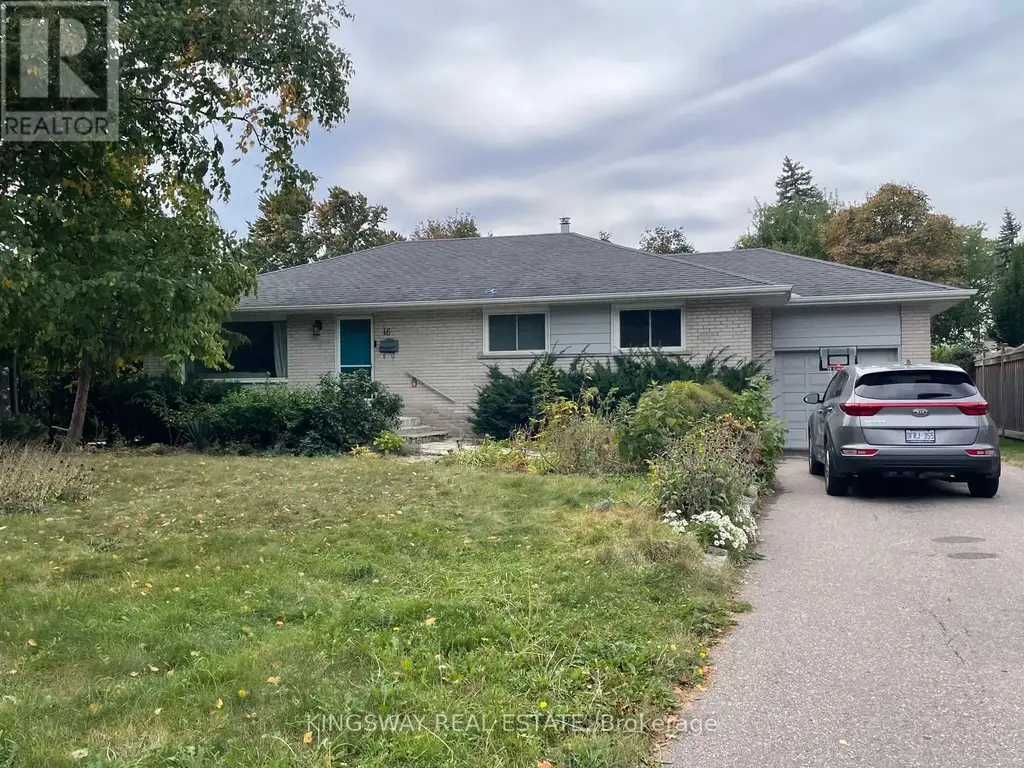 16 Plainsman Road, Mississauga (Streetsville)