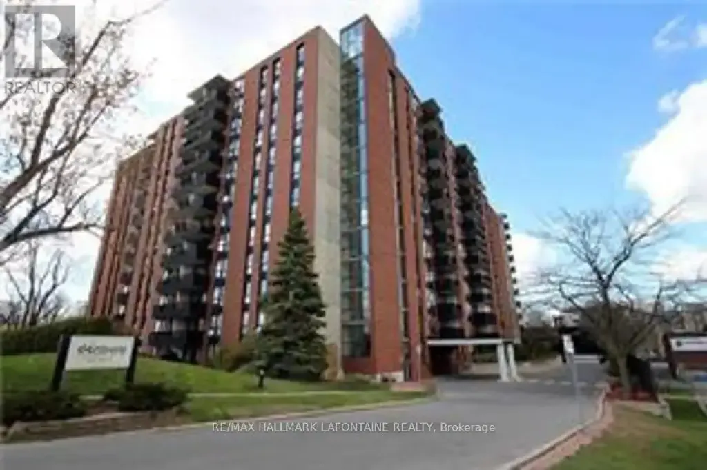 812 - 2951 Riverside Drive, Ottawa