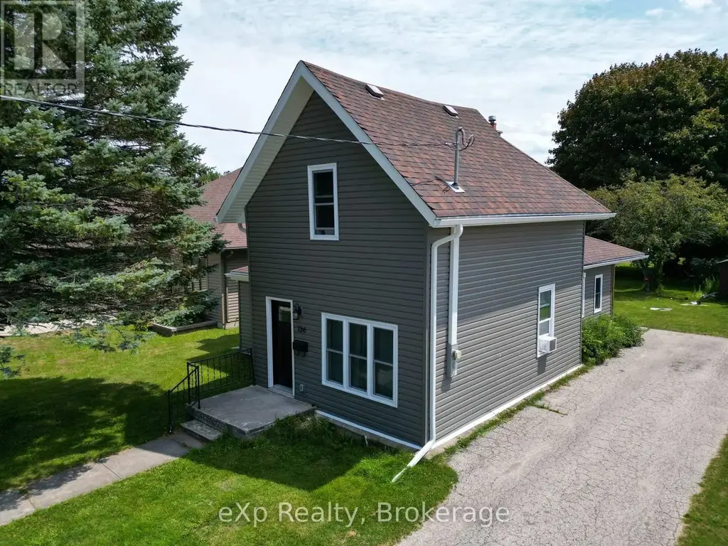 136 Breadalbane Street S, Saugeen Shores