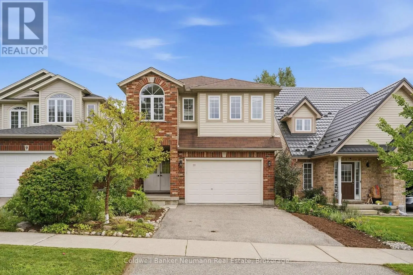 7 Henderson Drive, Guelph (Grange Road)
