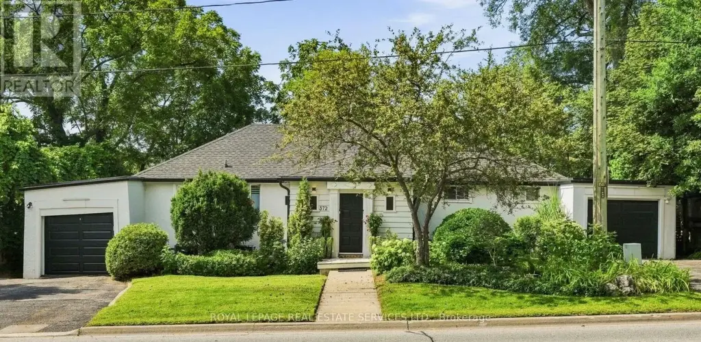 372 Trafalgar Road, Oakville (OO Old Oakville)