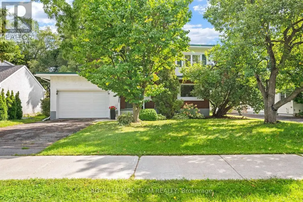 2009 Alta Vista Drive, Ottawa