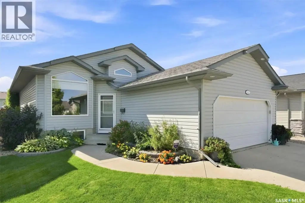 122 Overholt Crescent, Saskatoon