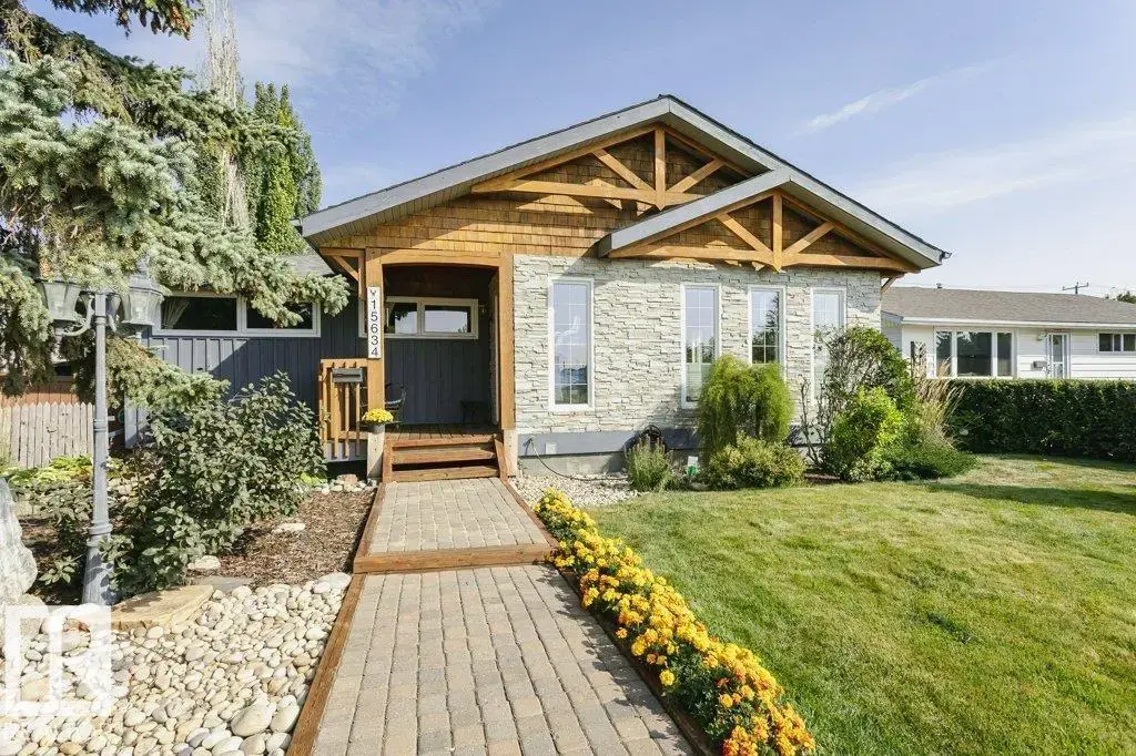 15634 81 Av Nw, Edmonton