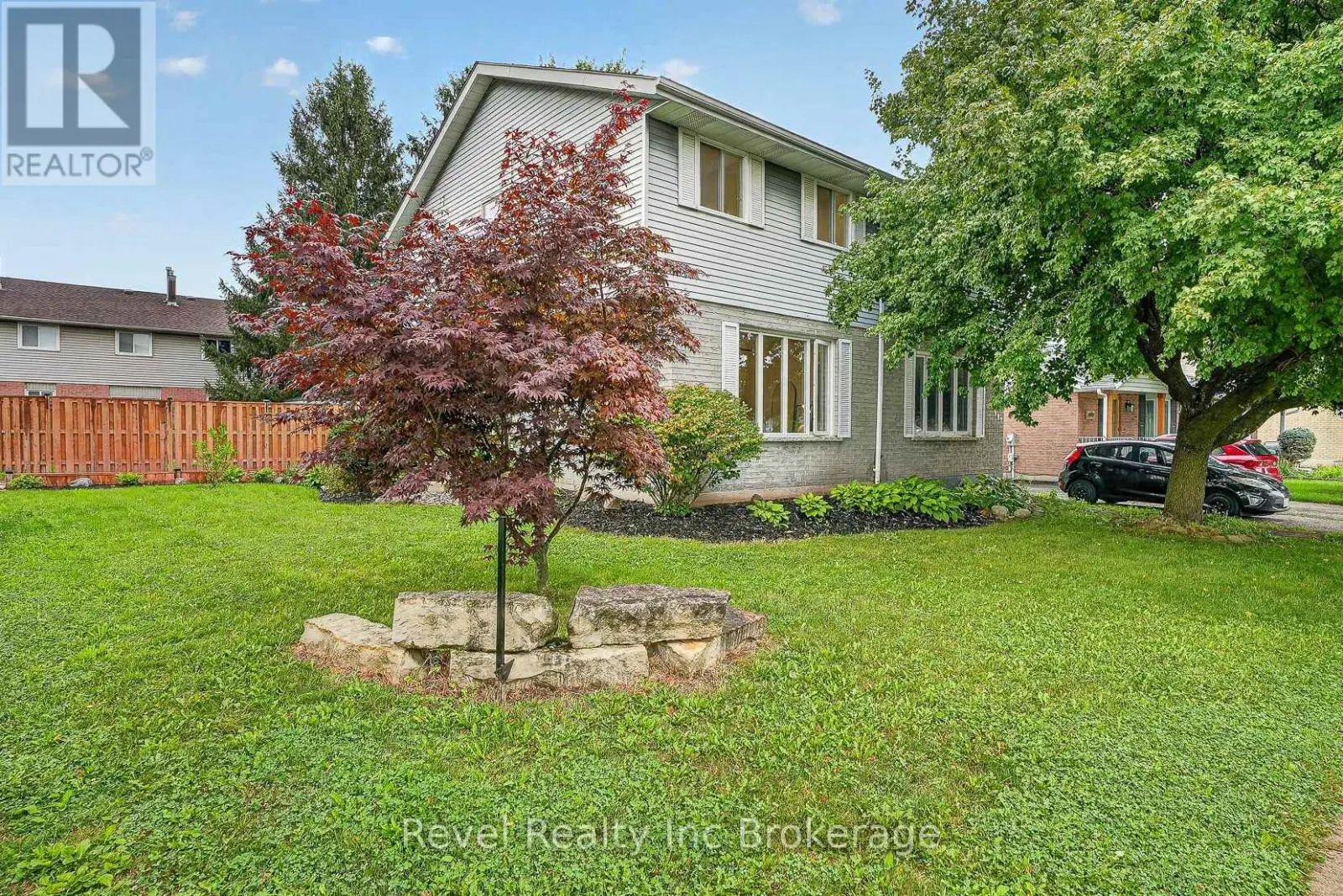 995 Cree Avenue, Woodstock (Woodstock - North)