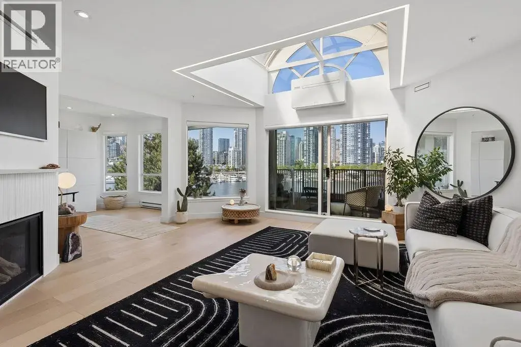 Ph 409 1859 Spyglass Place, Vancouver
