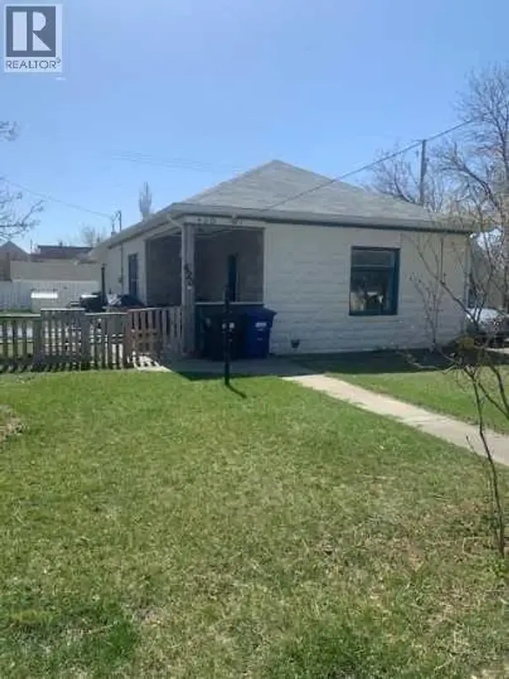 420 21 Street, Fort Macleod