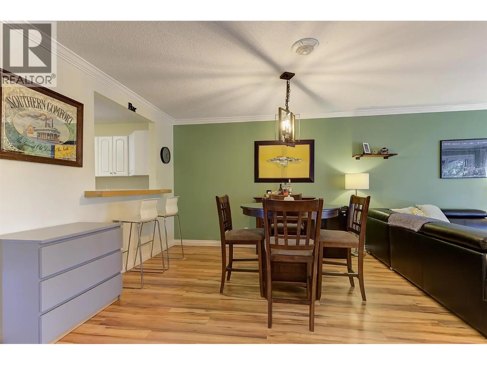 1870 Parkinson Way Unit# 205. Kelowna, British Columbia