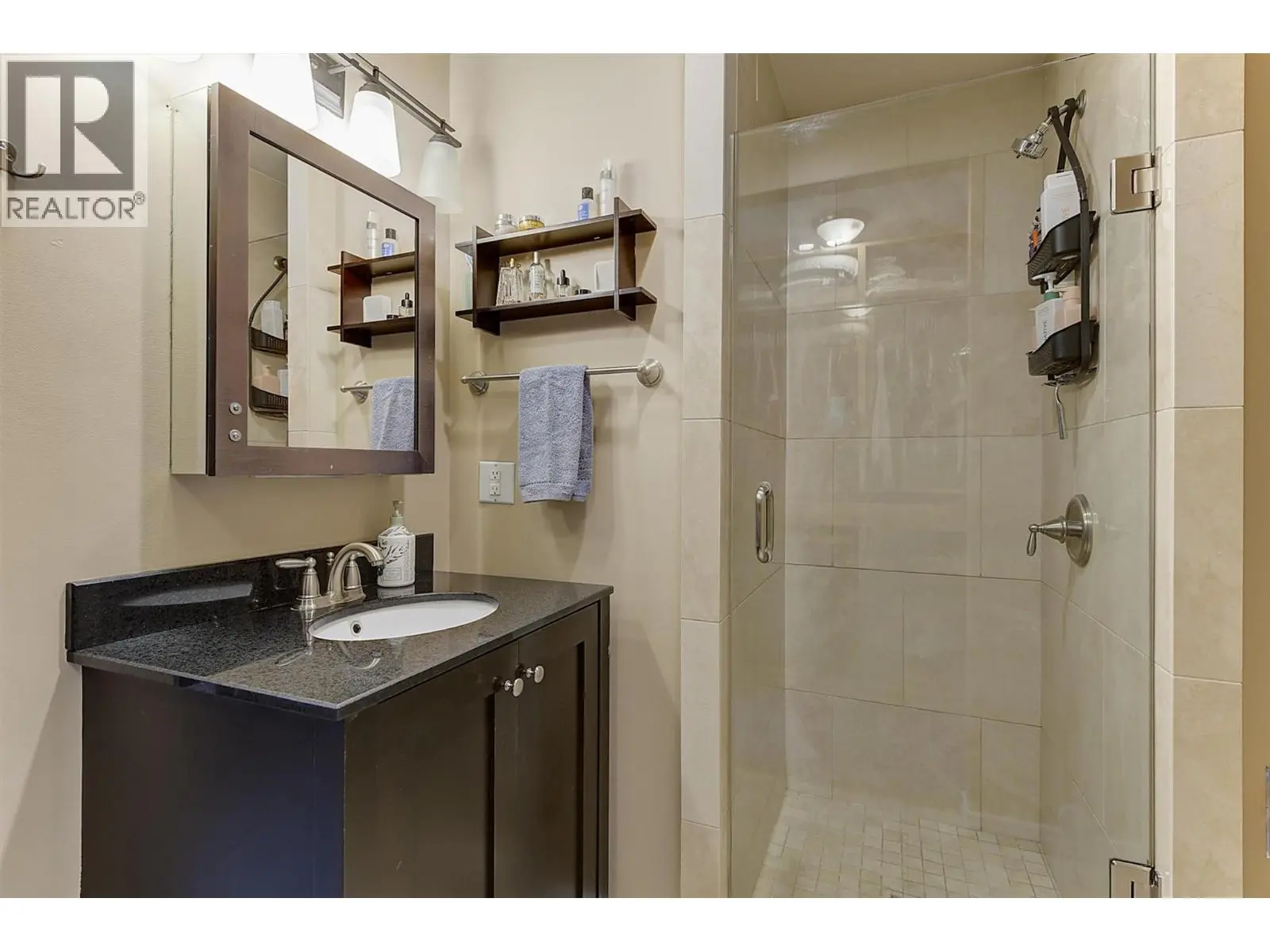 1870 Parkinson Way Unit# 205. Kelowna, British Columbia