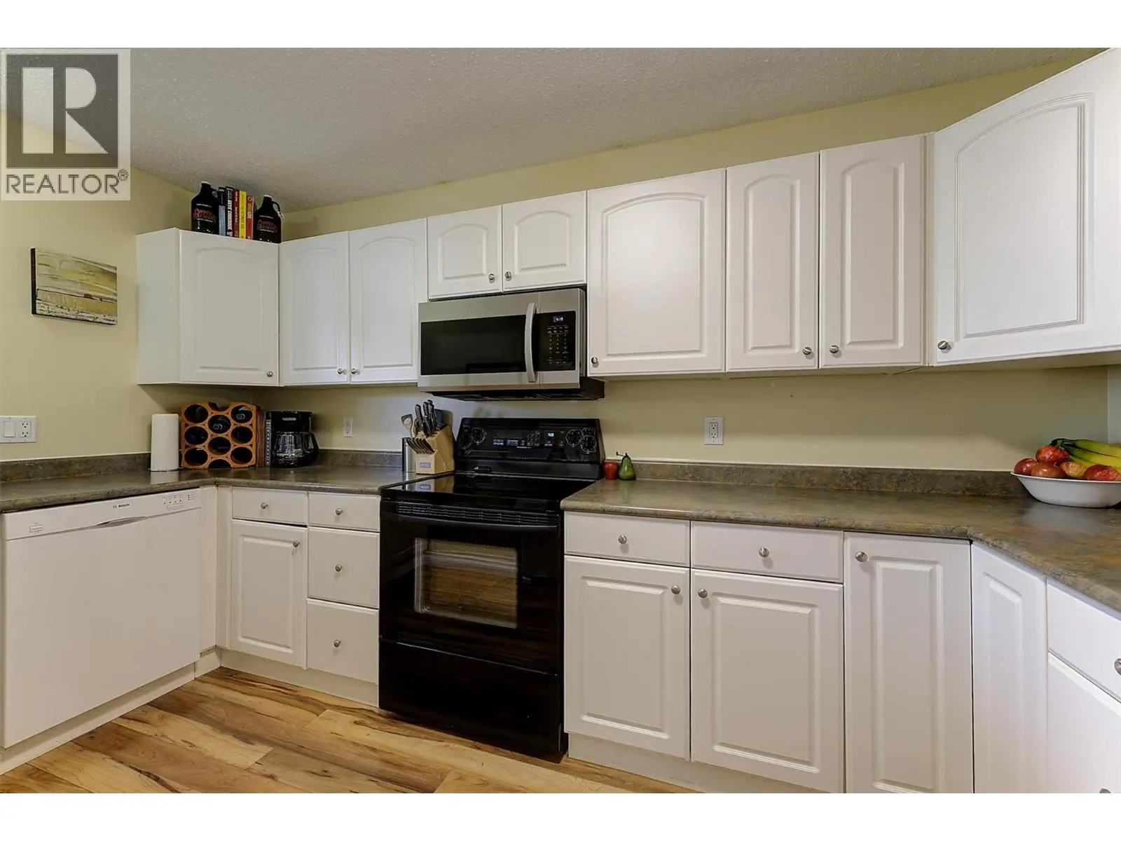 1870 Parkinson Way Unit# 205. Kelowna, British Columbia