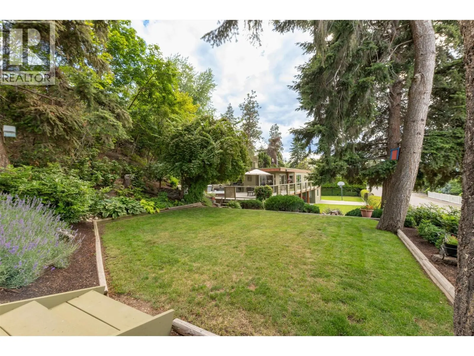 391 Braeloch Road. Kelowna, British Columbia