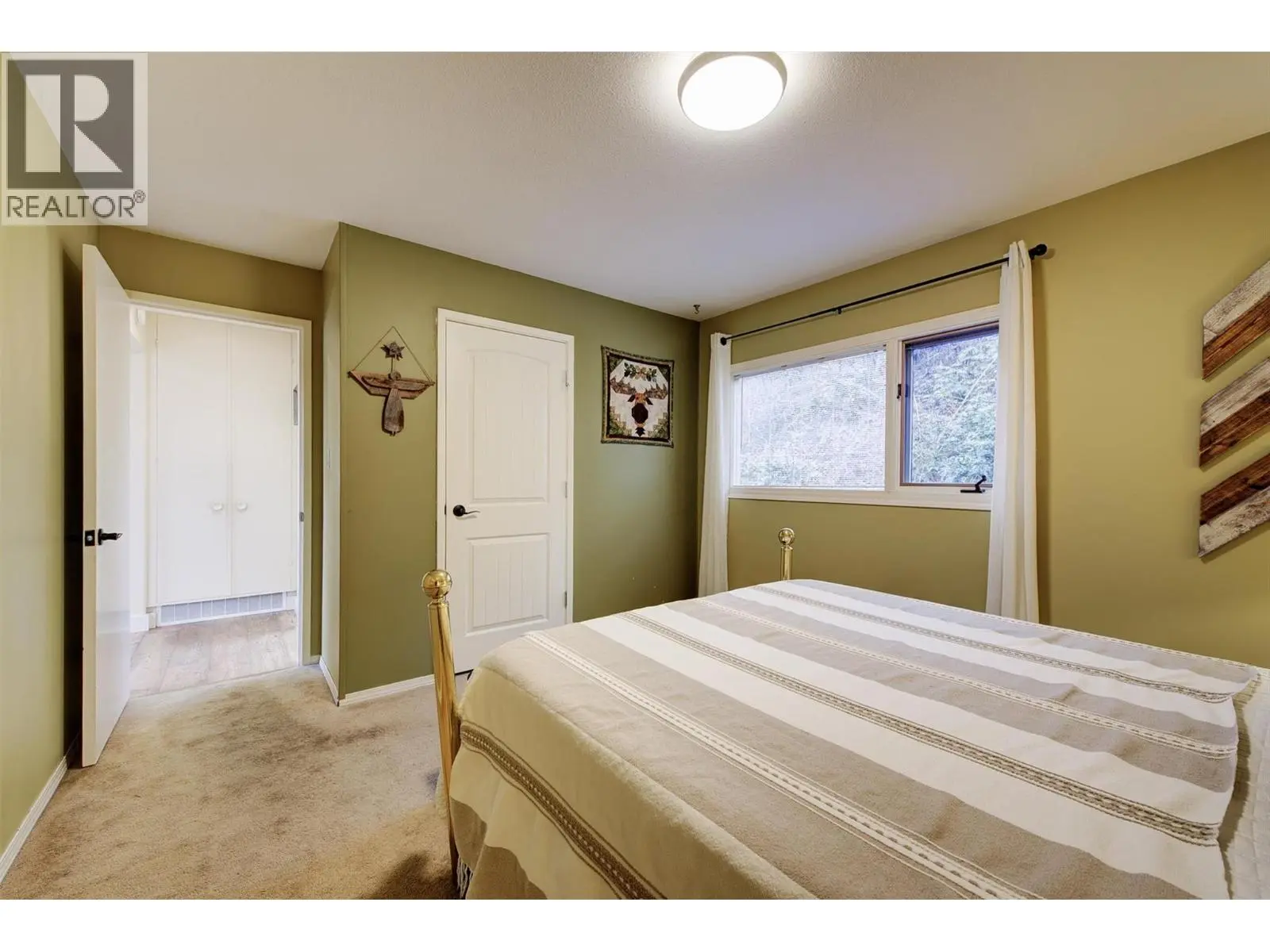 391 Braeloch Road. Kelowna, British Columbia