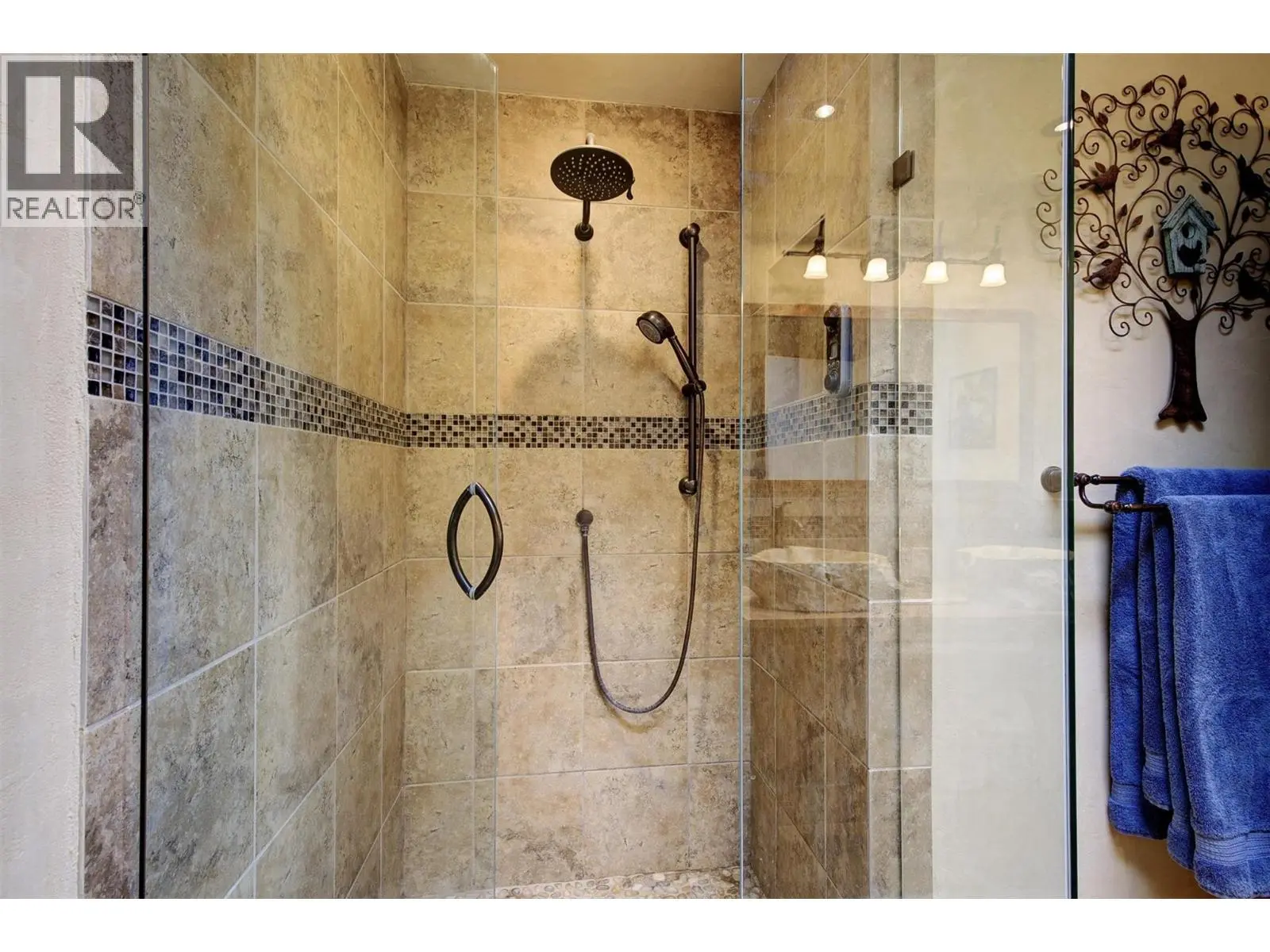 391 Braeloch Road. Kelowna, British Columbia