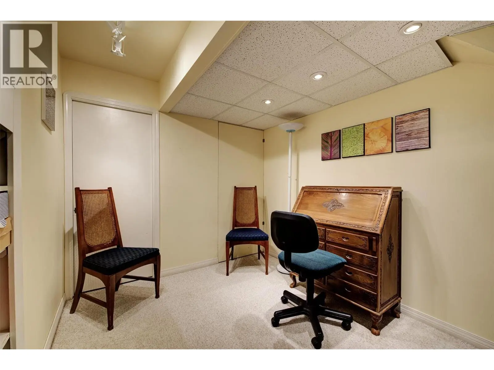 391 Braeloch Road. Kelowna, British Columbia