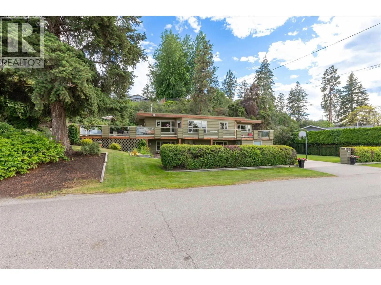 391 Braeloch Road. Kelowna, British Columbia
