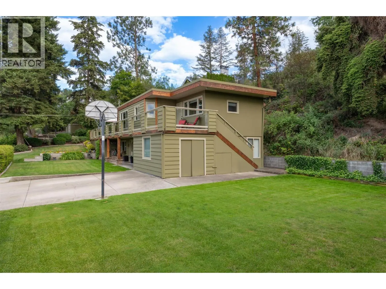 391 Braeloch Road. Kelowna, British Columbia