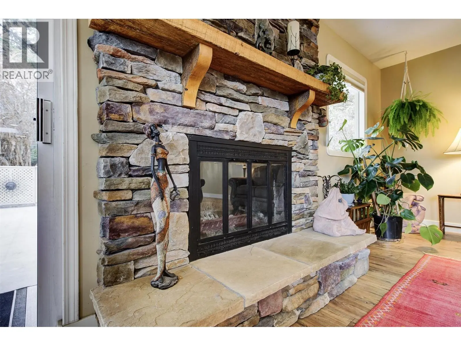 391 Braeloch Road. Kelowna, British Columbia