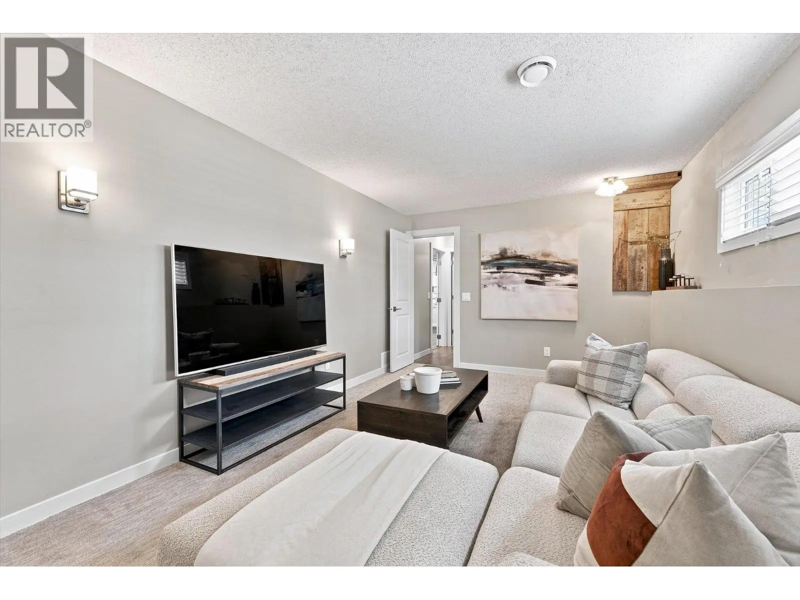 295 Husch Road. Kelowna, British Columbia