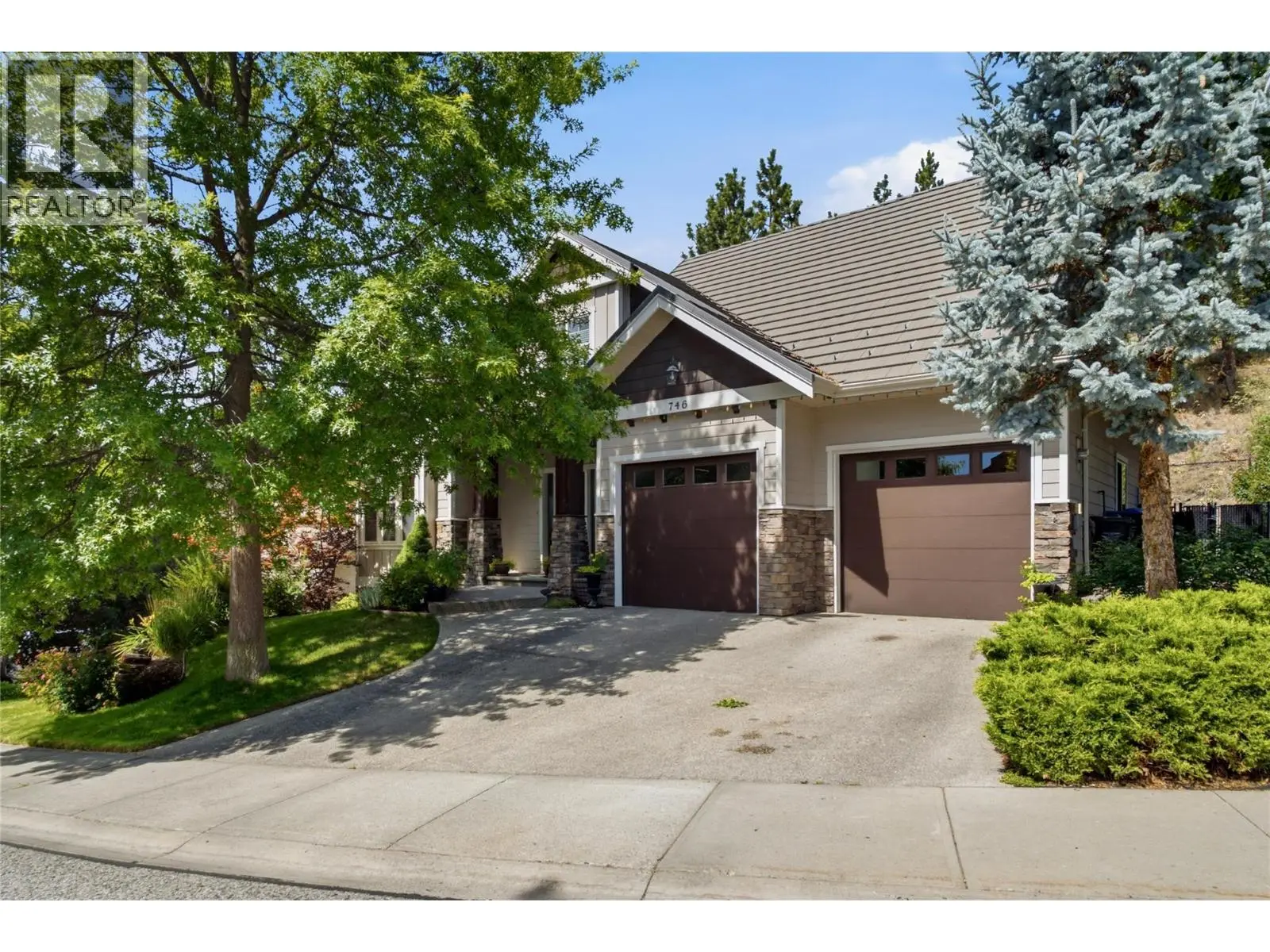 Photo of Listing #10400312