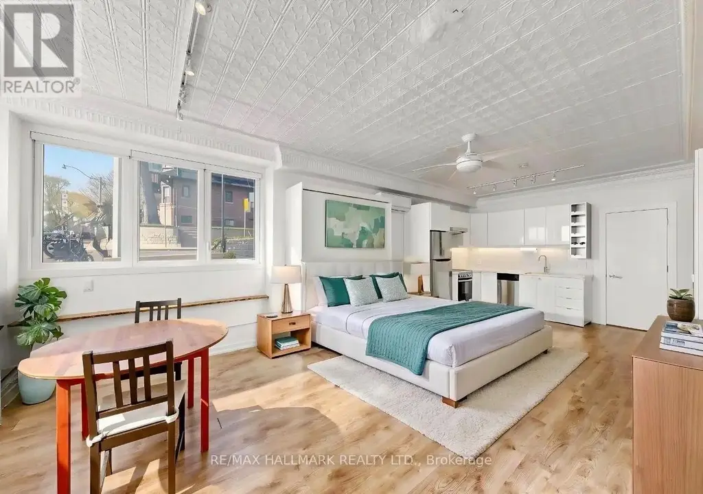 Lower Bachelor - 679 Woodbine Avenue, Toronto (East End-Danforth)