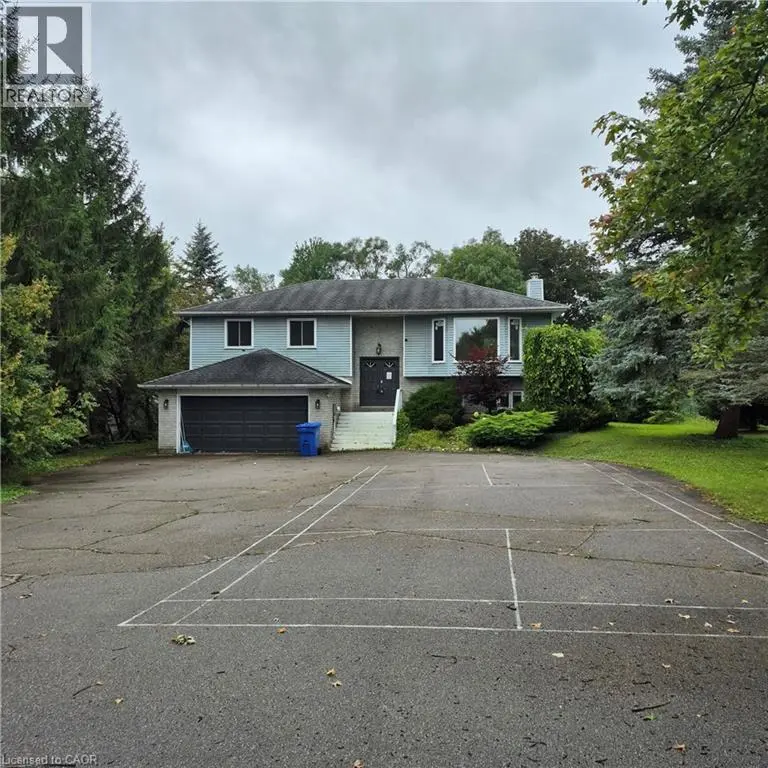 11 Brock Road S, Puslinch