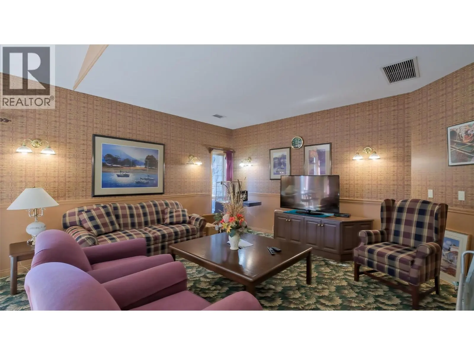 550 Yates Road Unit# 348. Kelowna, British Columbia