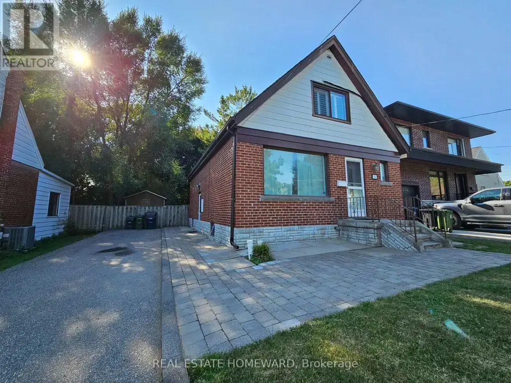 44 Harris Park Drive, Toronto (Clairlea-Birchmount)