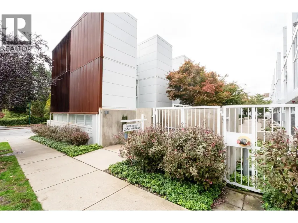 2208 Willow Street, Vancouver