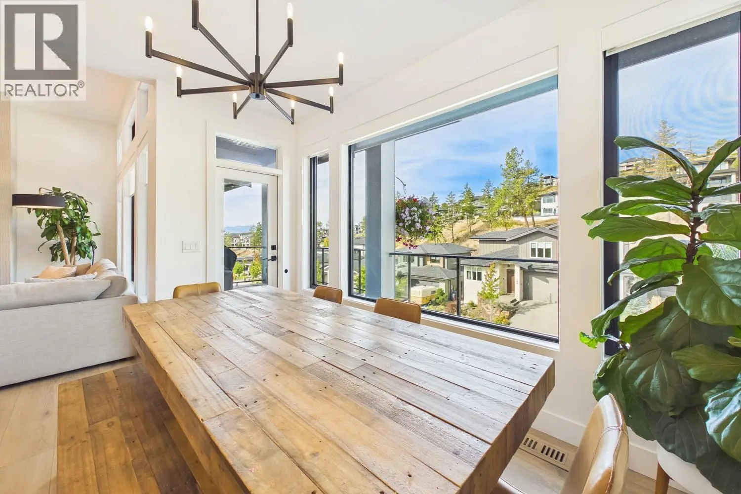 265 Summer Wood Drive. Kelowna, British Columbia