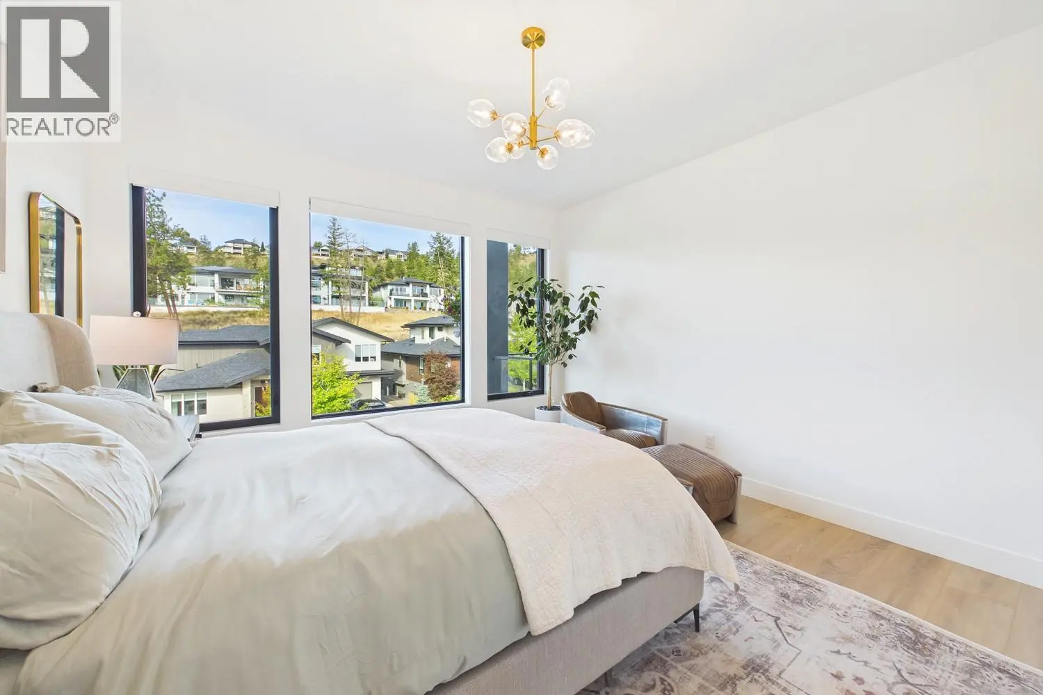 265 Summer Wood Drive. Kelowna, British Columbia