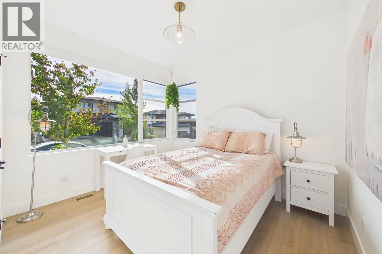 265 Summer Wood Drive. Kelowna, British Columbia