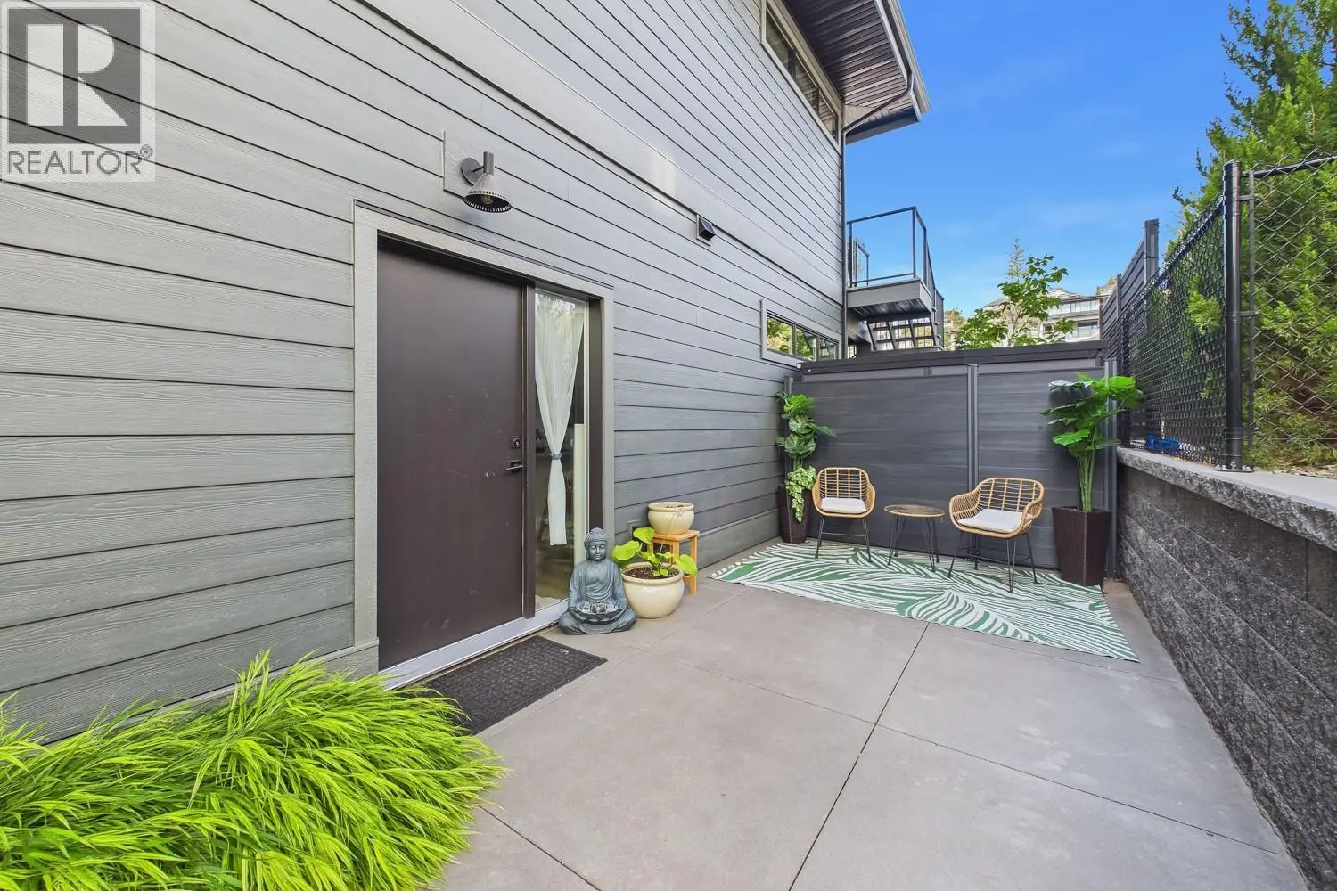 265 Summer Wood Drive. Kelowna, British Columbia