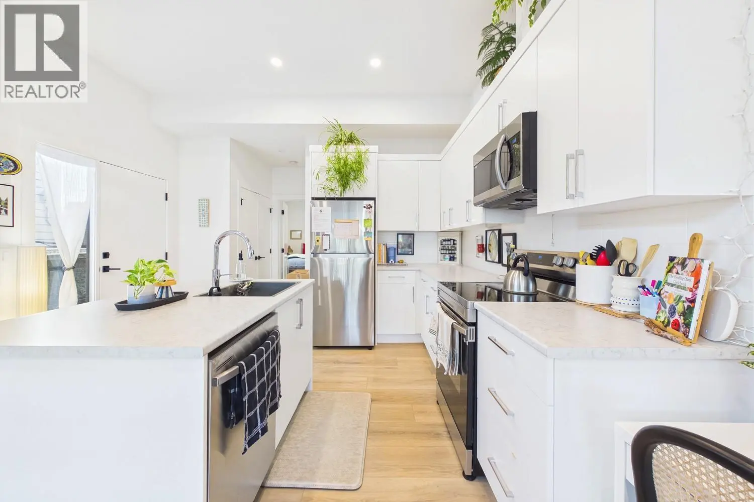 265 Summer Wood Drive. Kelowna, British Columbia