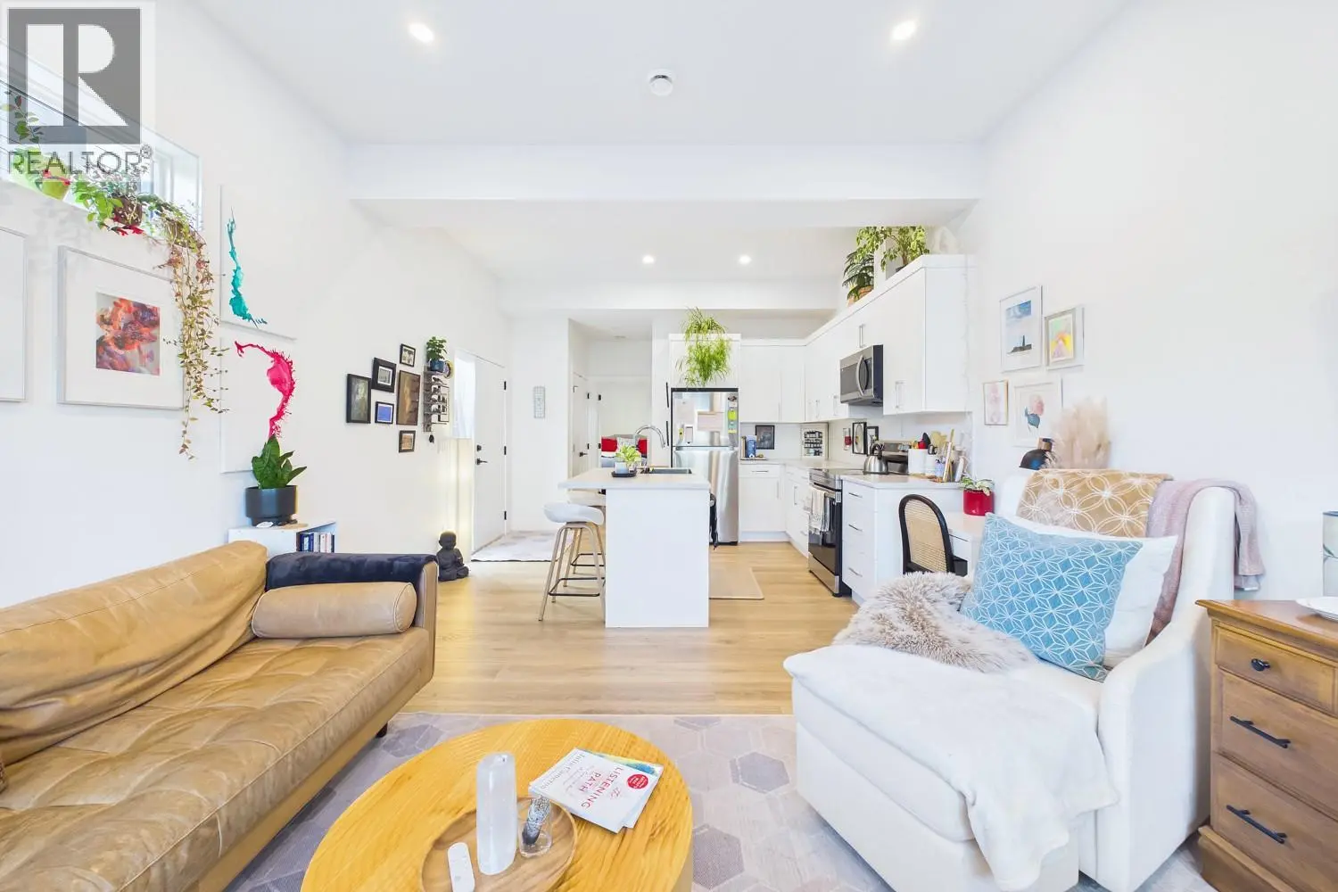 265 Summer Wood Drive. Kelowna, British Columbia