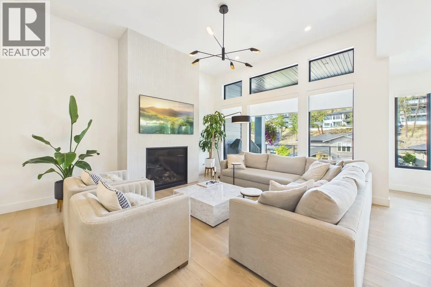 265 Summer Wood Drive. Kelowna, British Columbia