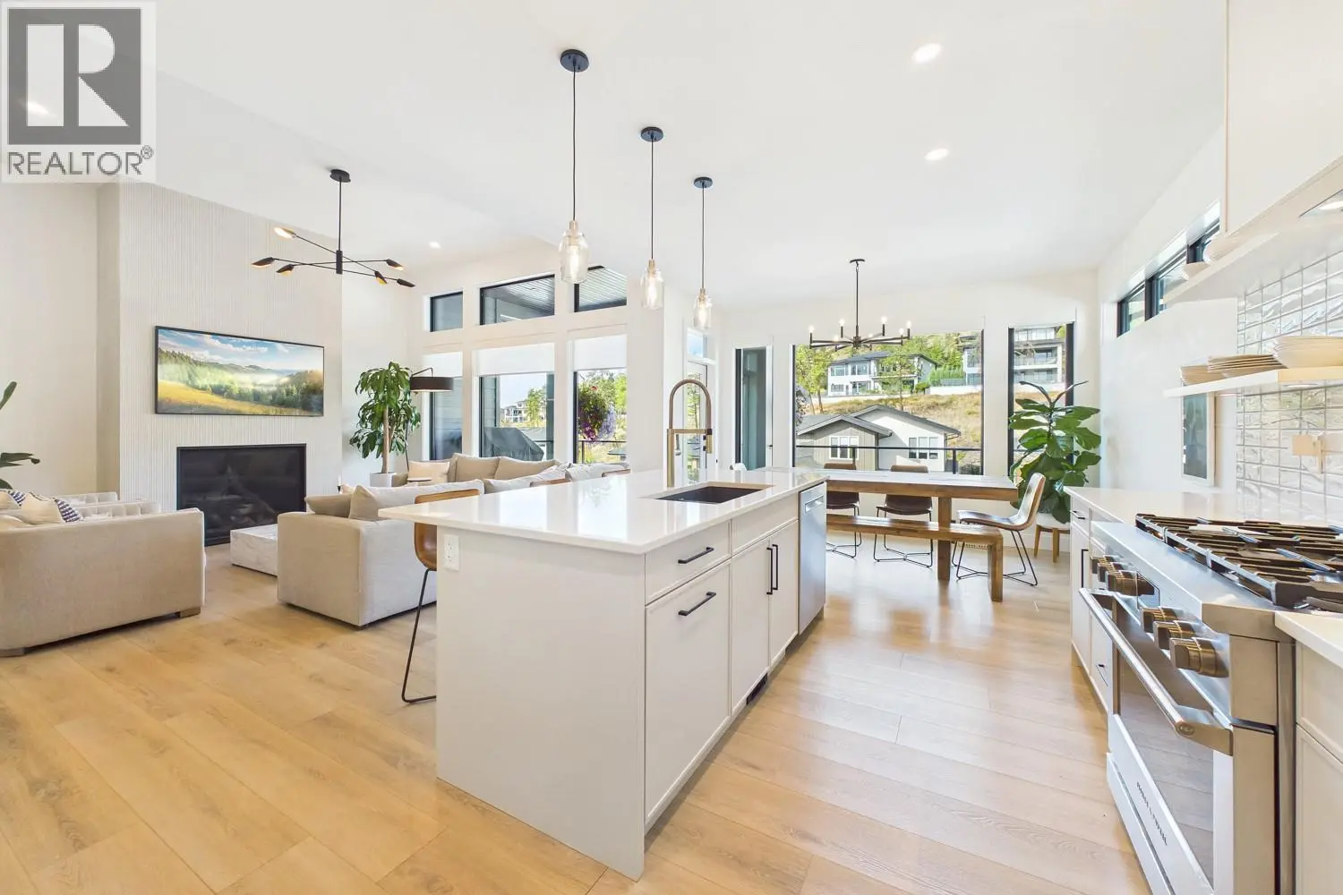 265 Summer Wood Drive. Kelowna, British Columbia