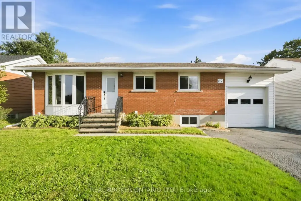 82 Meadowlands Drive W, Ottawa