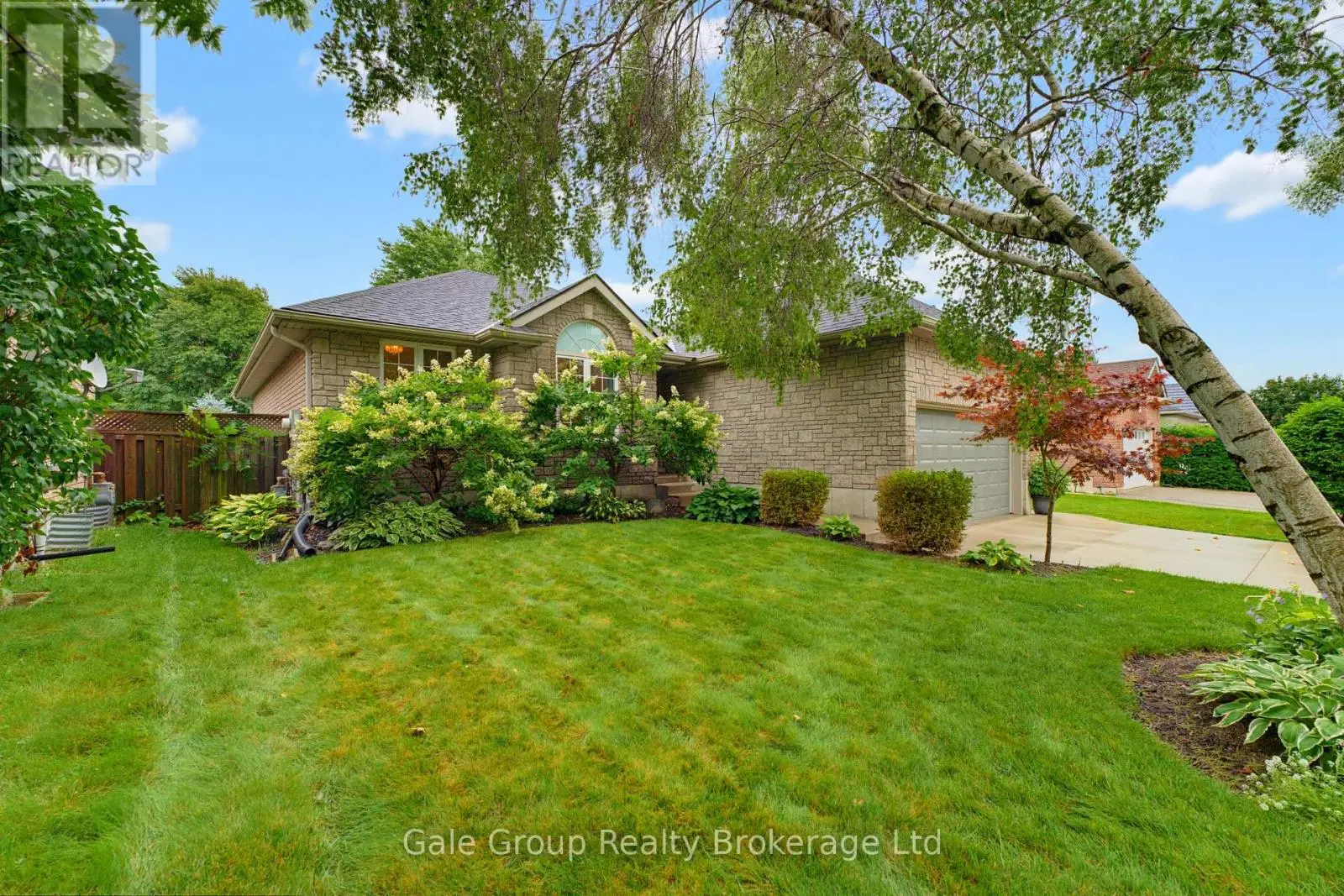 471 Ontario Street, Woodstock (Woodstock - South)