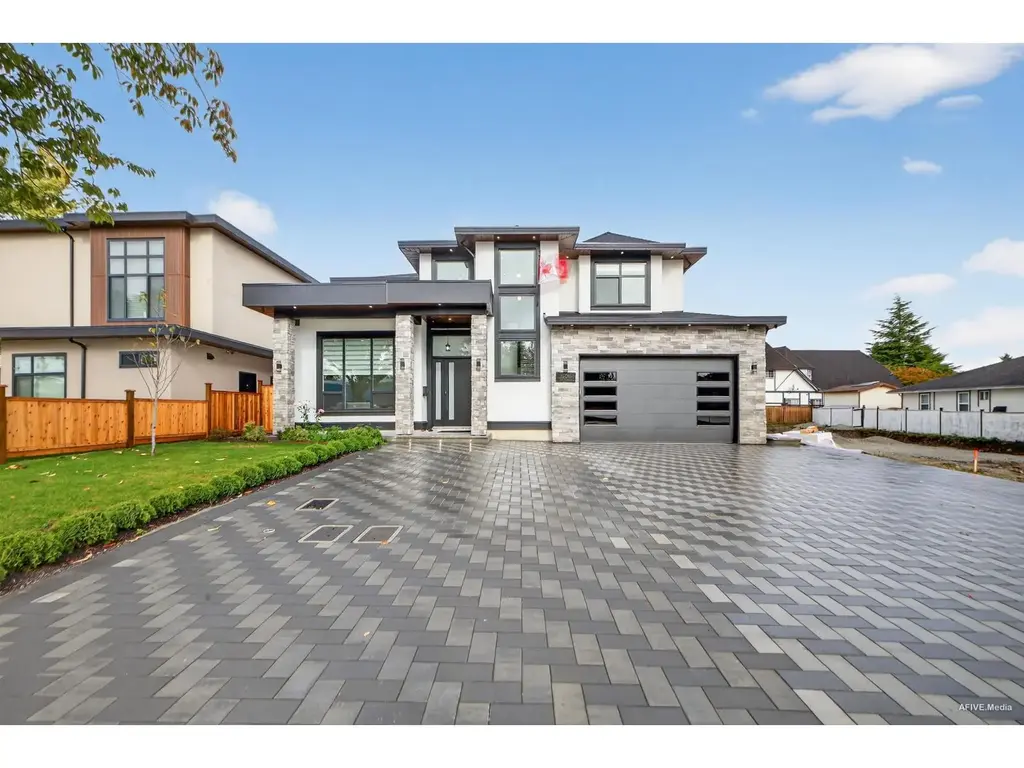 15363 94 Avenue, Surrey