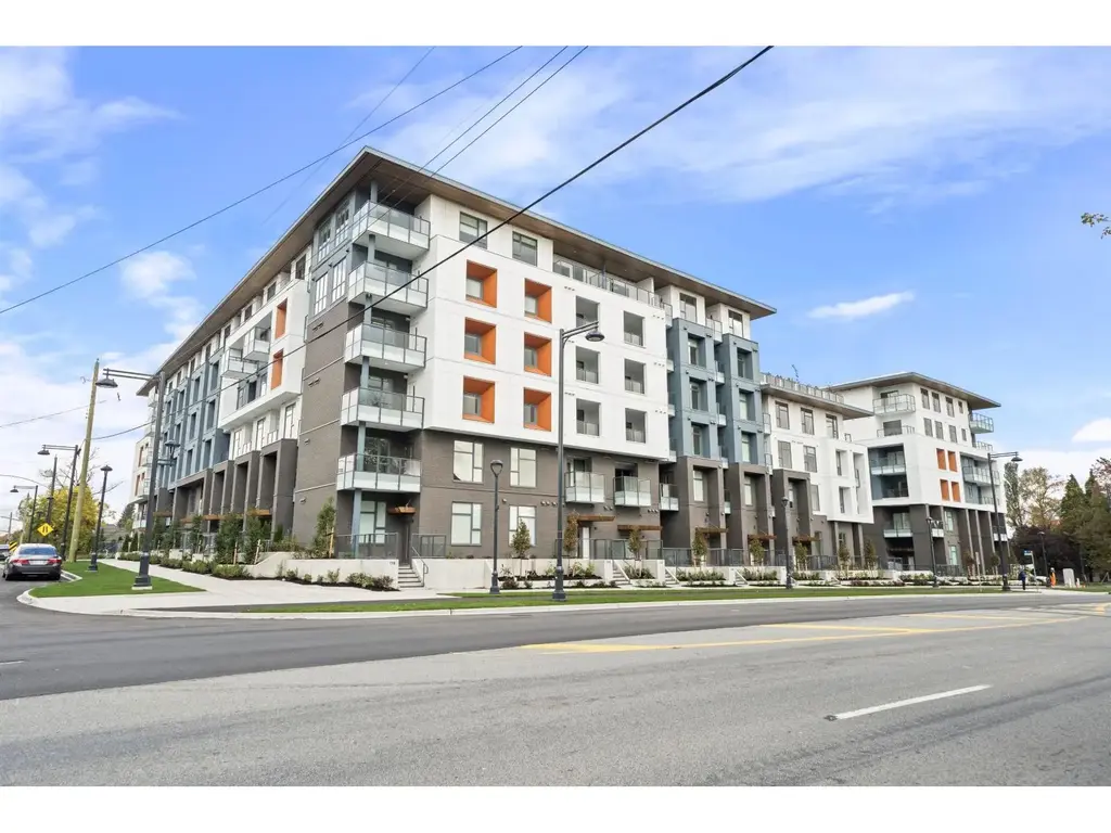 305 10828 139a Street, Surrey