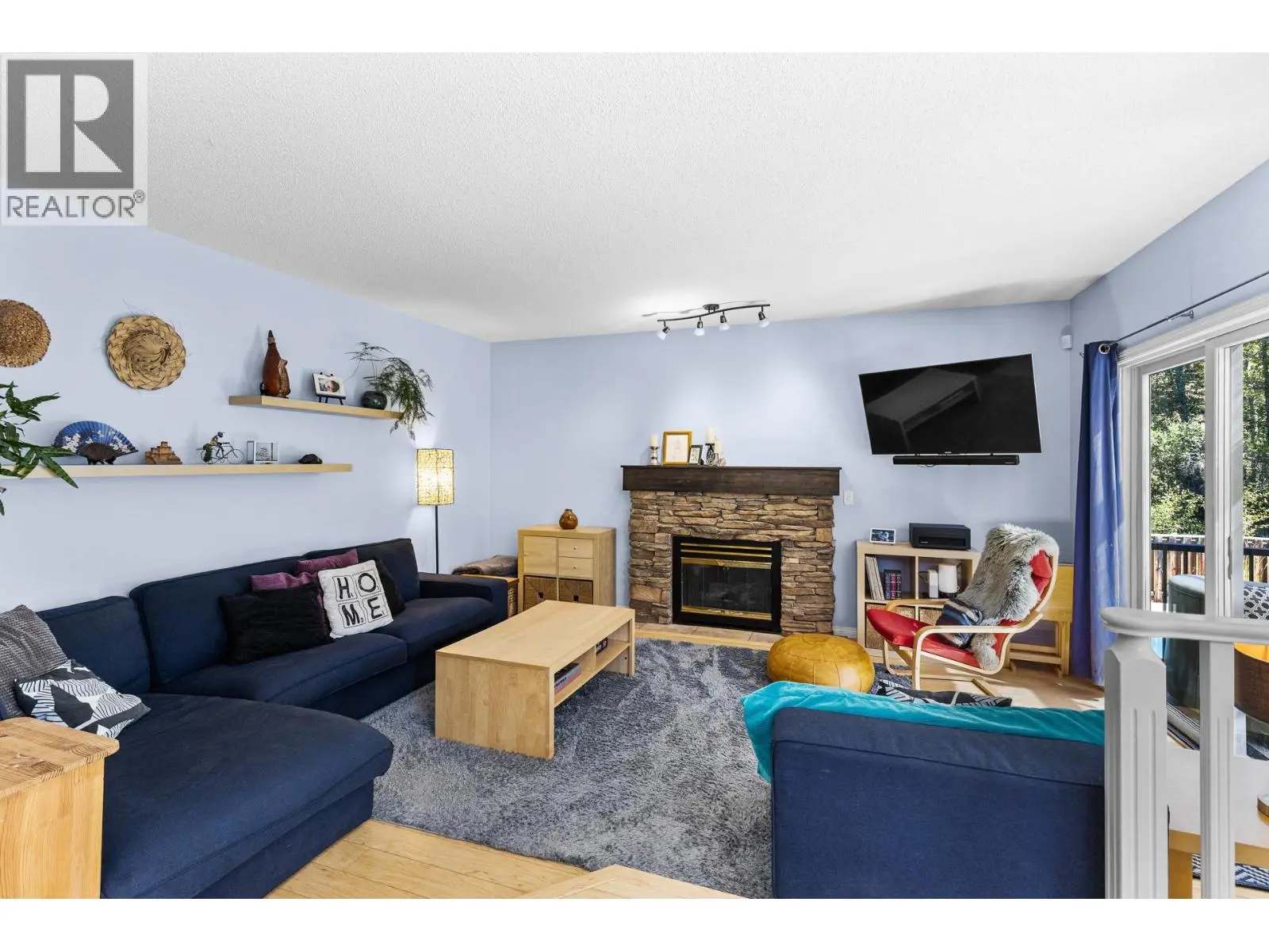 4015 Mahonia Drive. Kelowna, British Columbia
