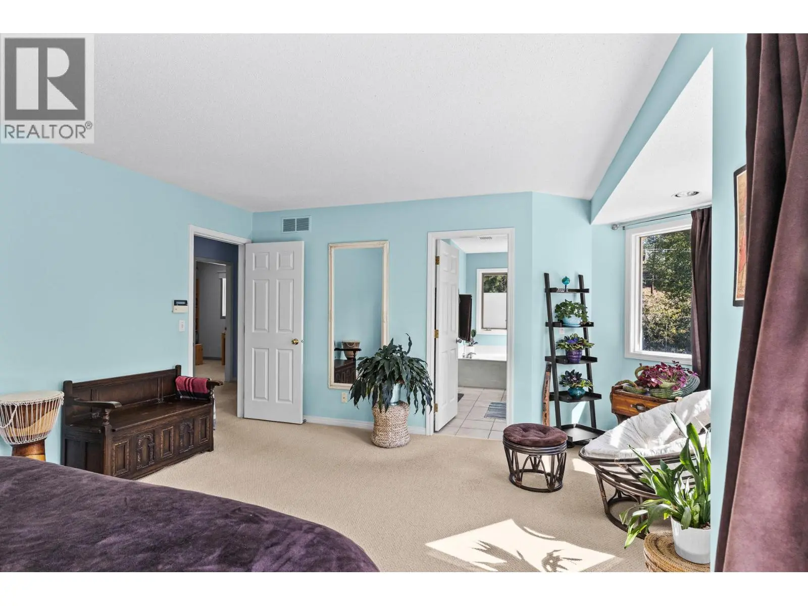 4015 Mahonia Drive. Kelowna, British Columbia
