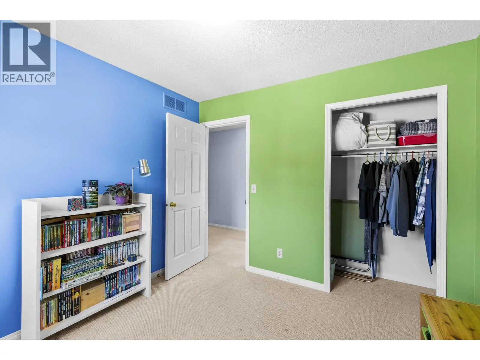 4015 Mahonia Drive. Kelowna, British Columbia