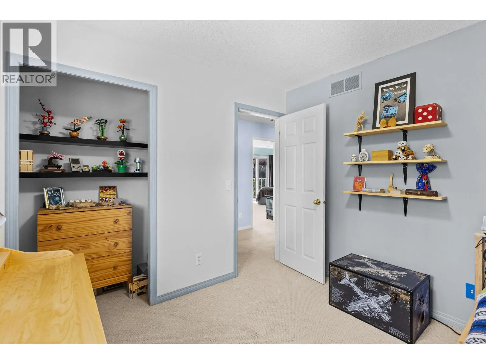 4015 Mahonia Drive. Kelowna, British Columbia