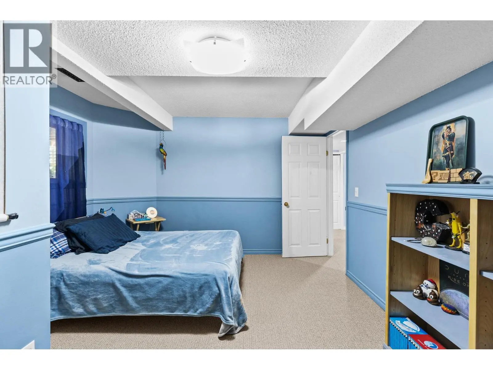 4015 Mahonia Drive. Kelowna, British Columbia