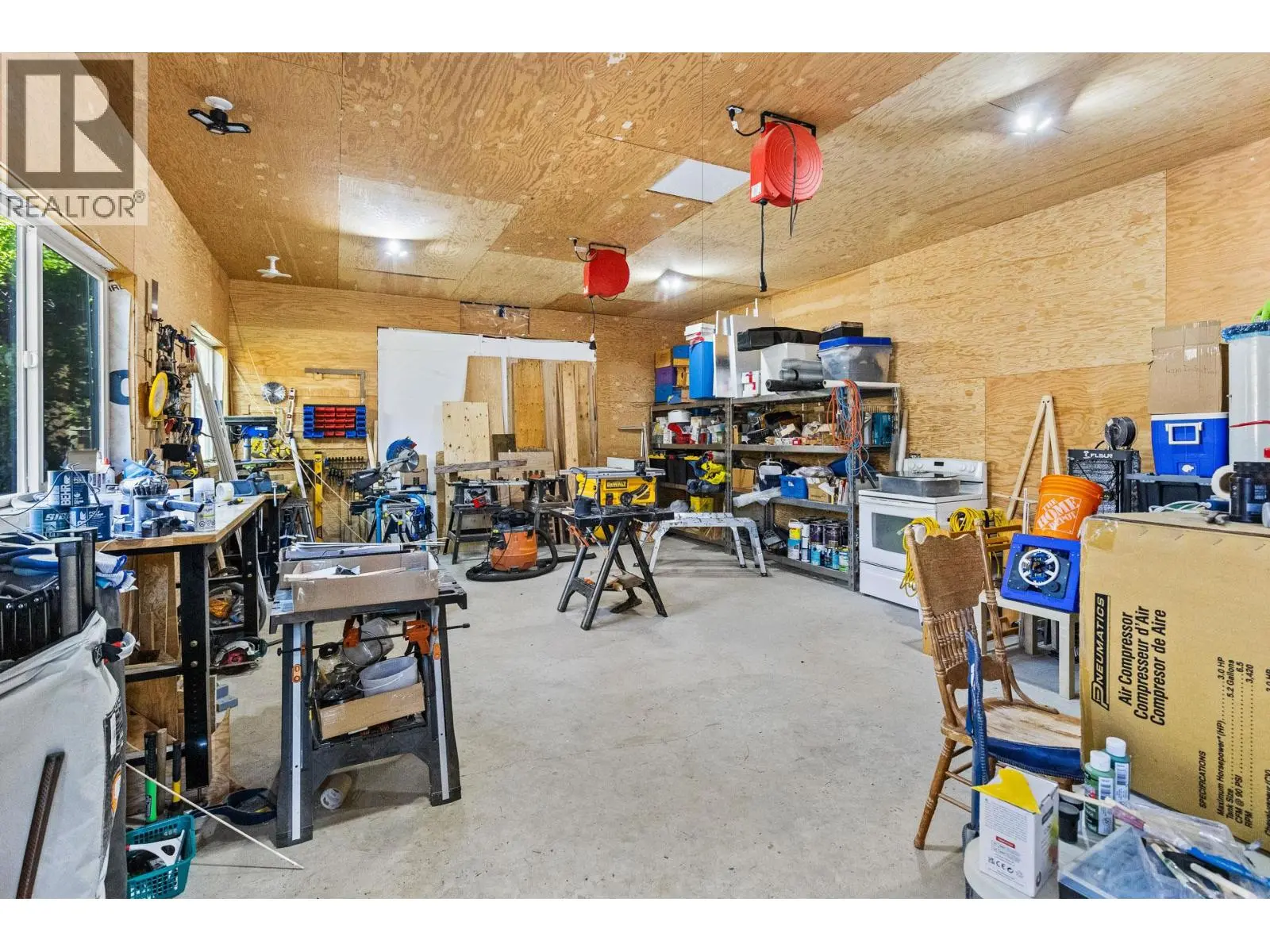 4015 Mahonia Drive. Kelowna, British Columbia
