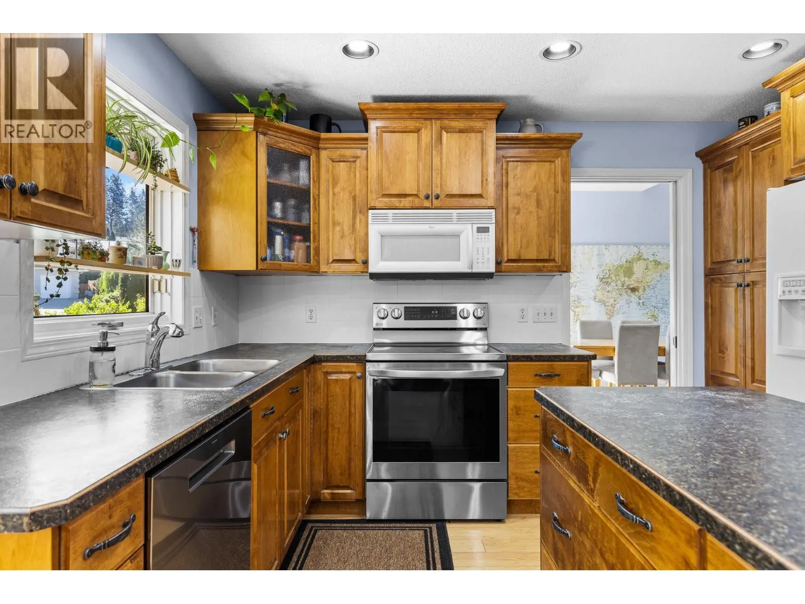 4015 Mahonia Drive. Kelowna, British Columbia