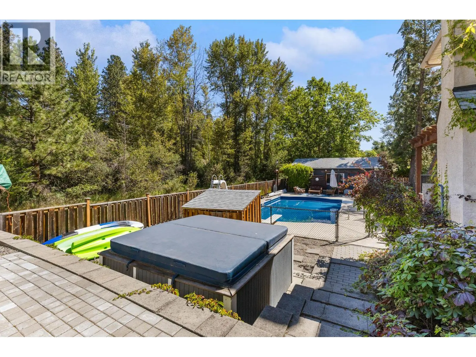 4015 Mahonia Drive. Kelowna, British Columbia