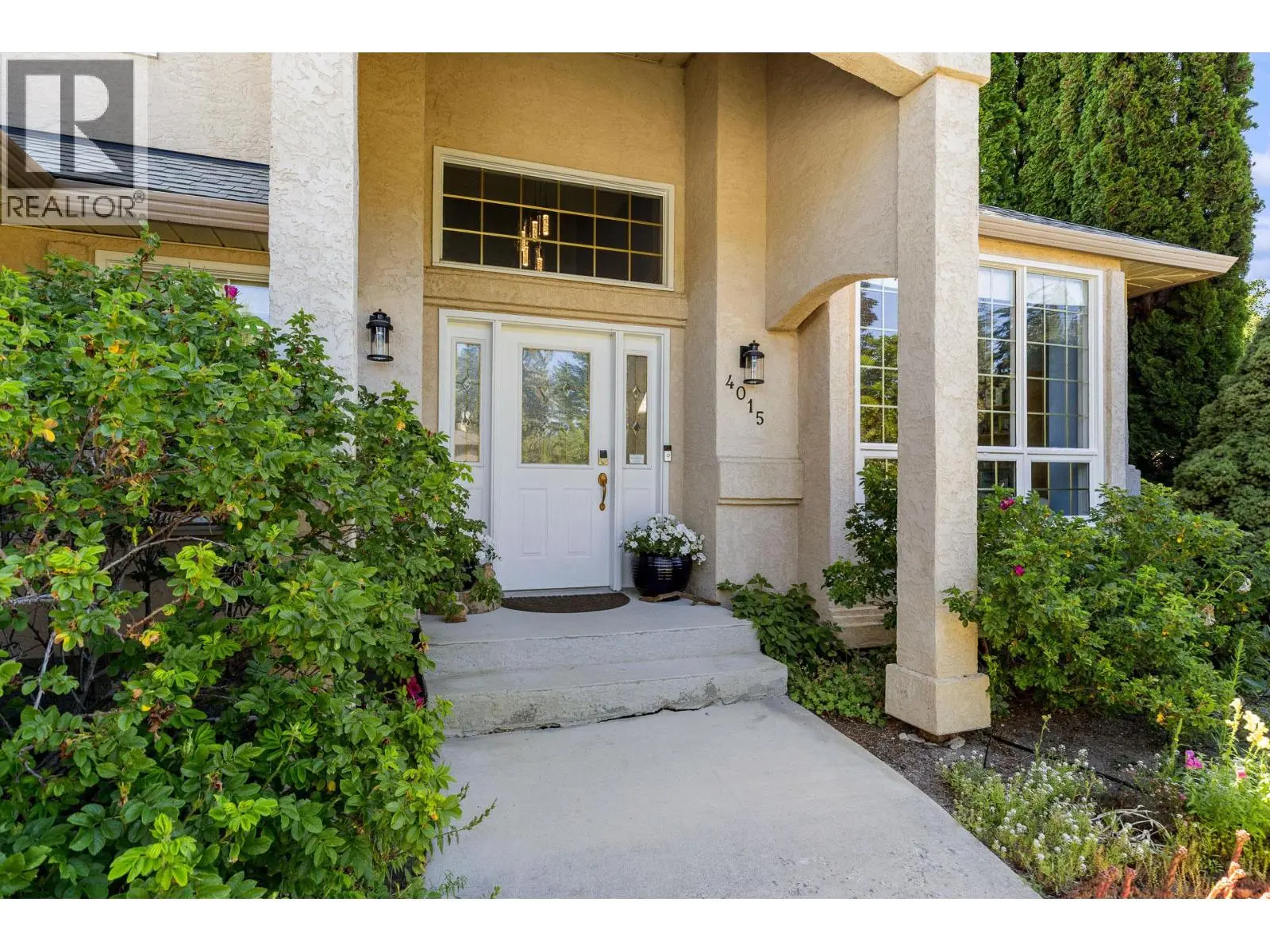 4015 Mahonia Drive. Kelowna, British Columbia